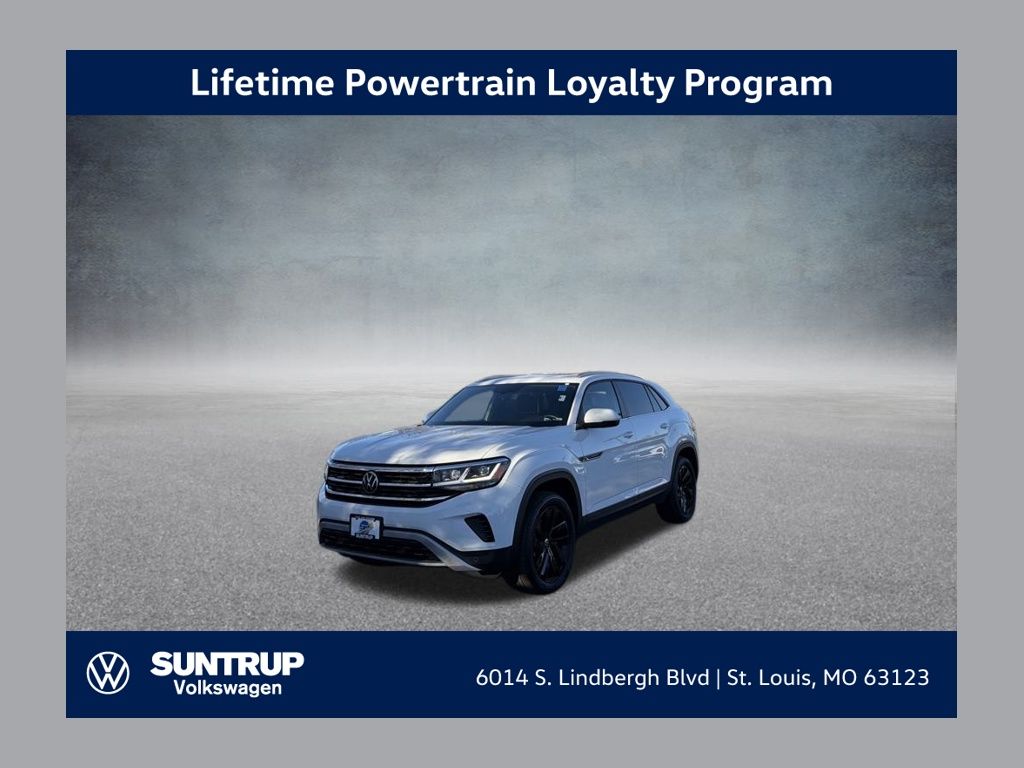 2022 Volkswagen Atlas Cross Sport SE's photo