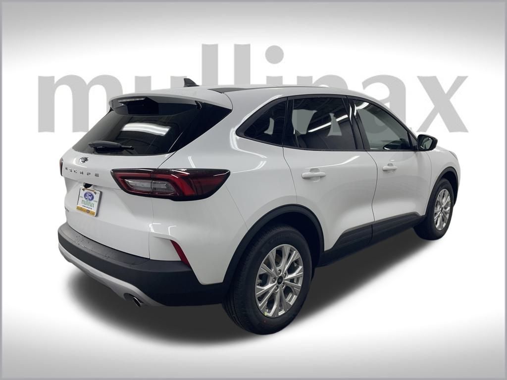 2026 Ford Escape Active photo 3