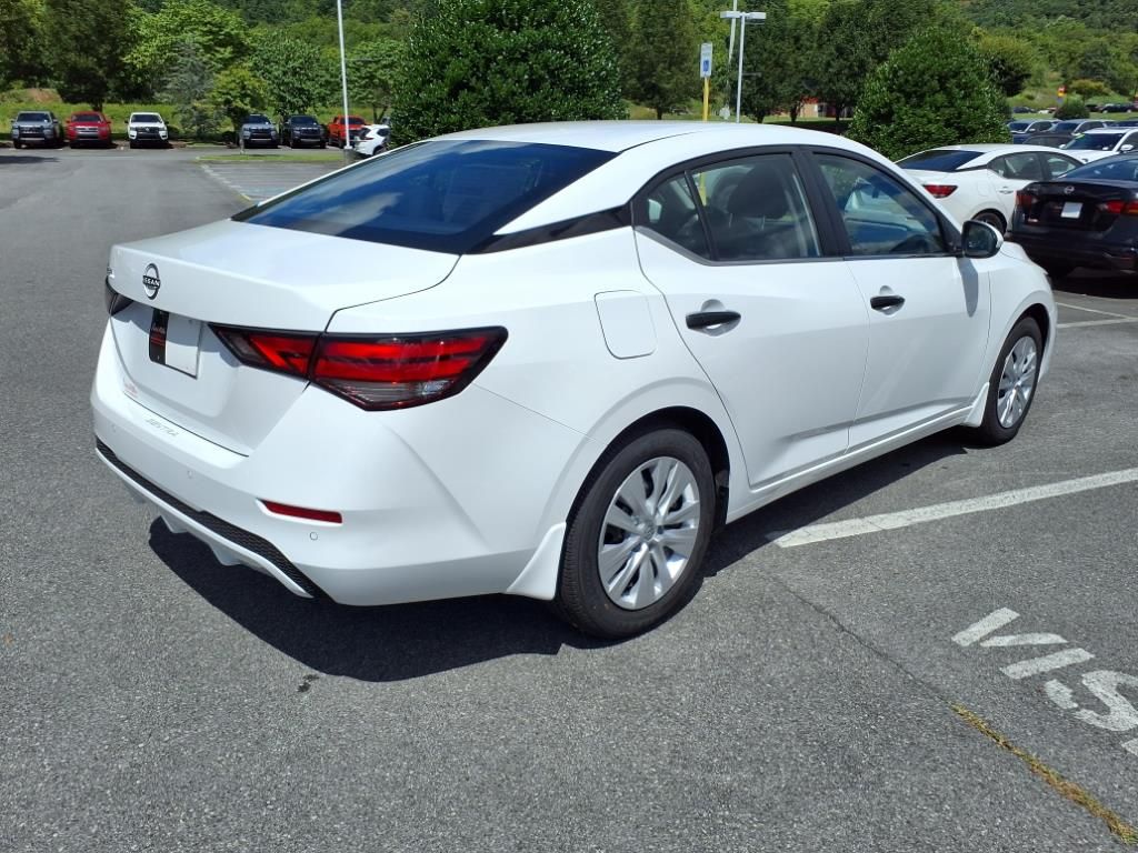 2025 Nissan Sentra S photo 3