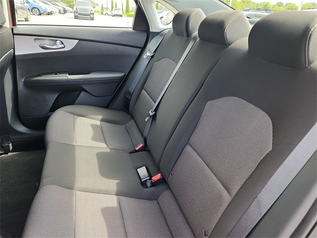 2023 Kia Forte LXS photo 13