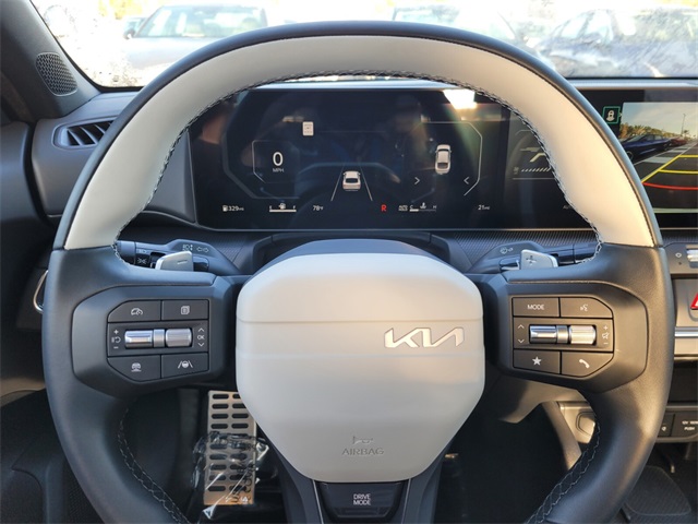 2025 Kia K4 GT-Line Turbo photo 16