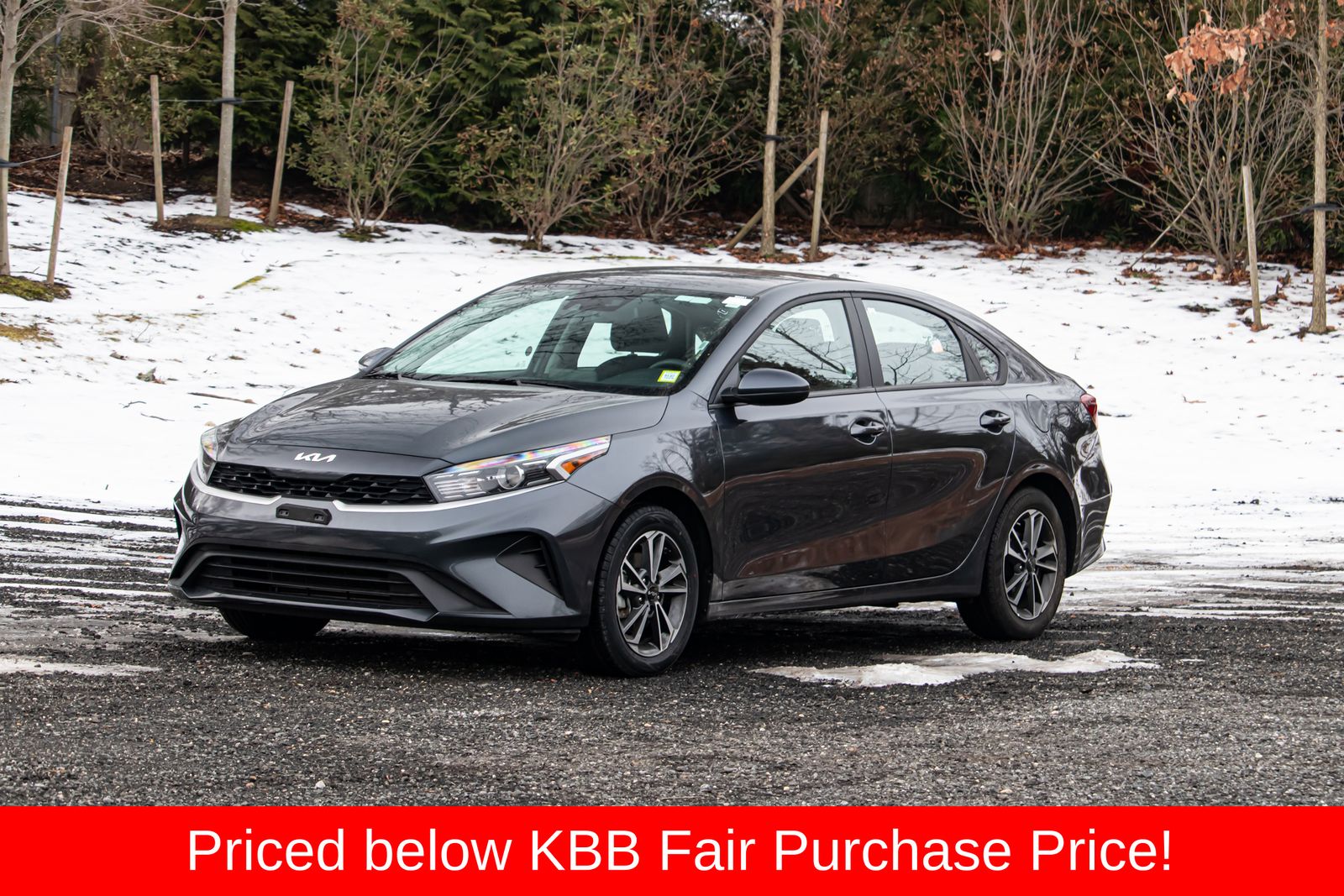 2024 Kia Forte LXS's photo