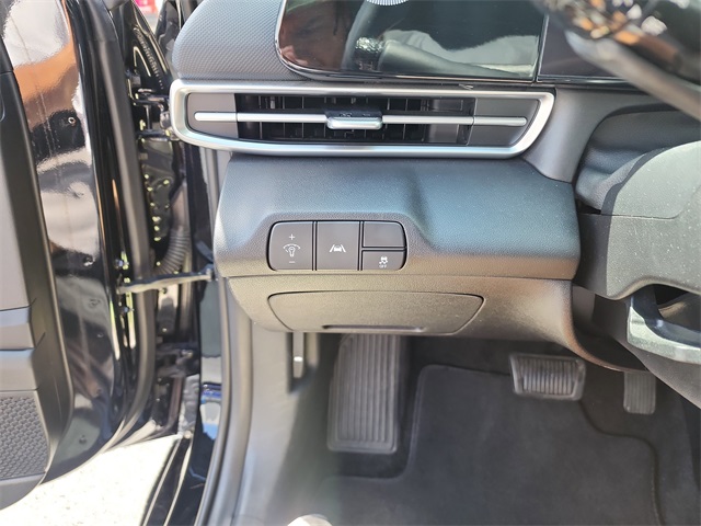 2023 Hyundai Elantra SEL photo 21