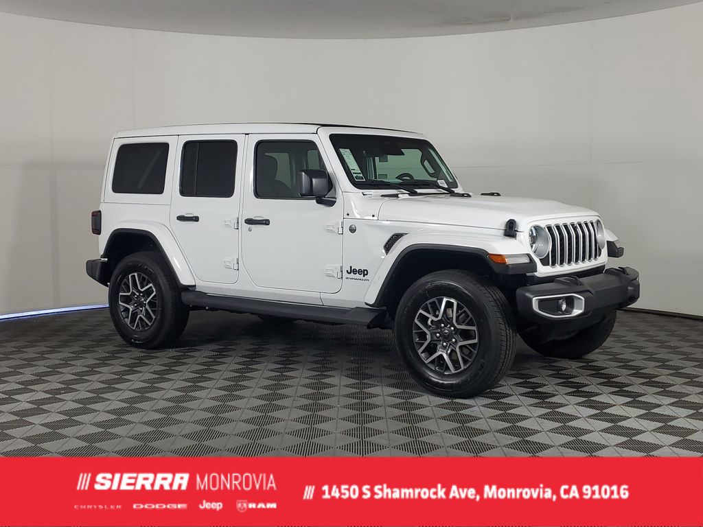 2025 Jeep Wrangler 4-Door Sahara's photo
