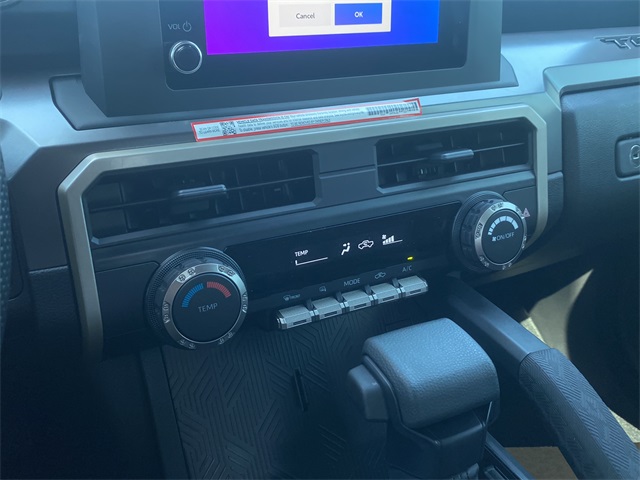 2025 Toyota Tacoma SR5 4x4 Double Cab photo 23