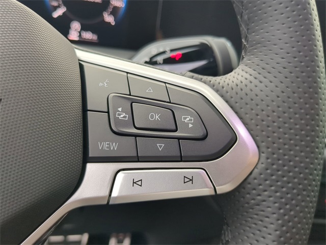 2025 Volkswagen Tiguan SE R-Line Black photo 26