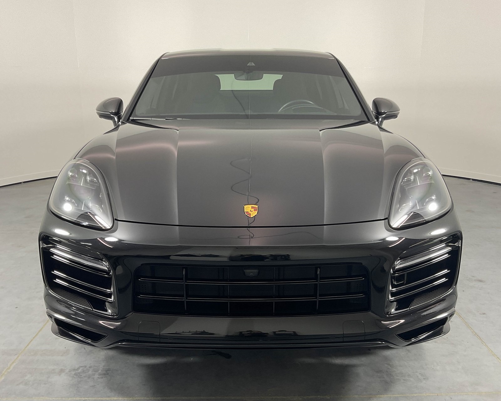 2023 Porsche Cayenne Coupe GTS photo 10