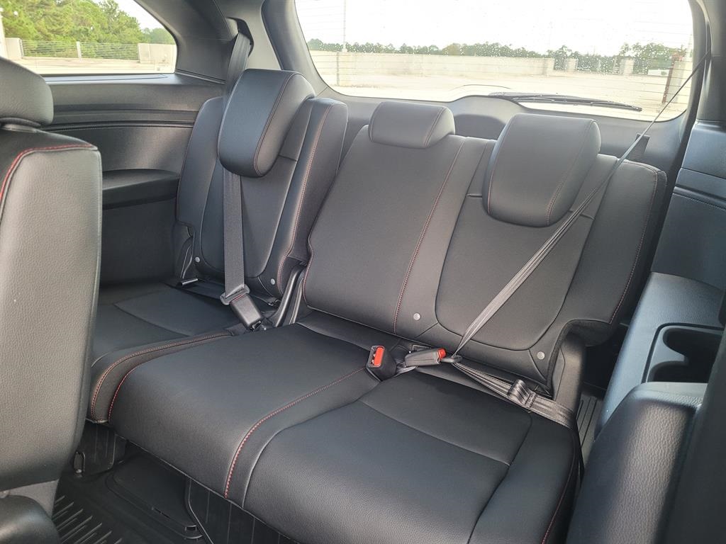 2026 Honda Odyssey photo 14