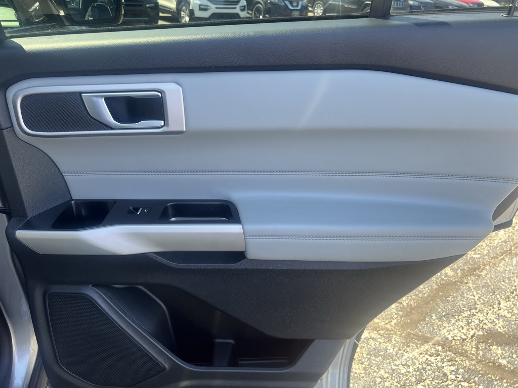 2022 Ford Explorer XLT photo 35