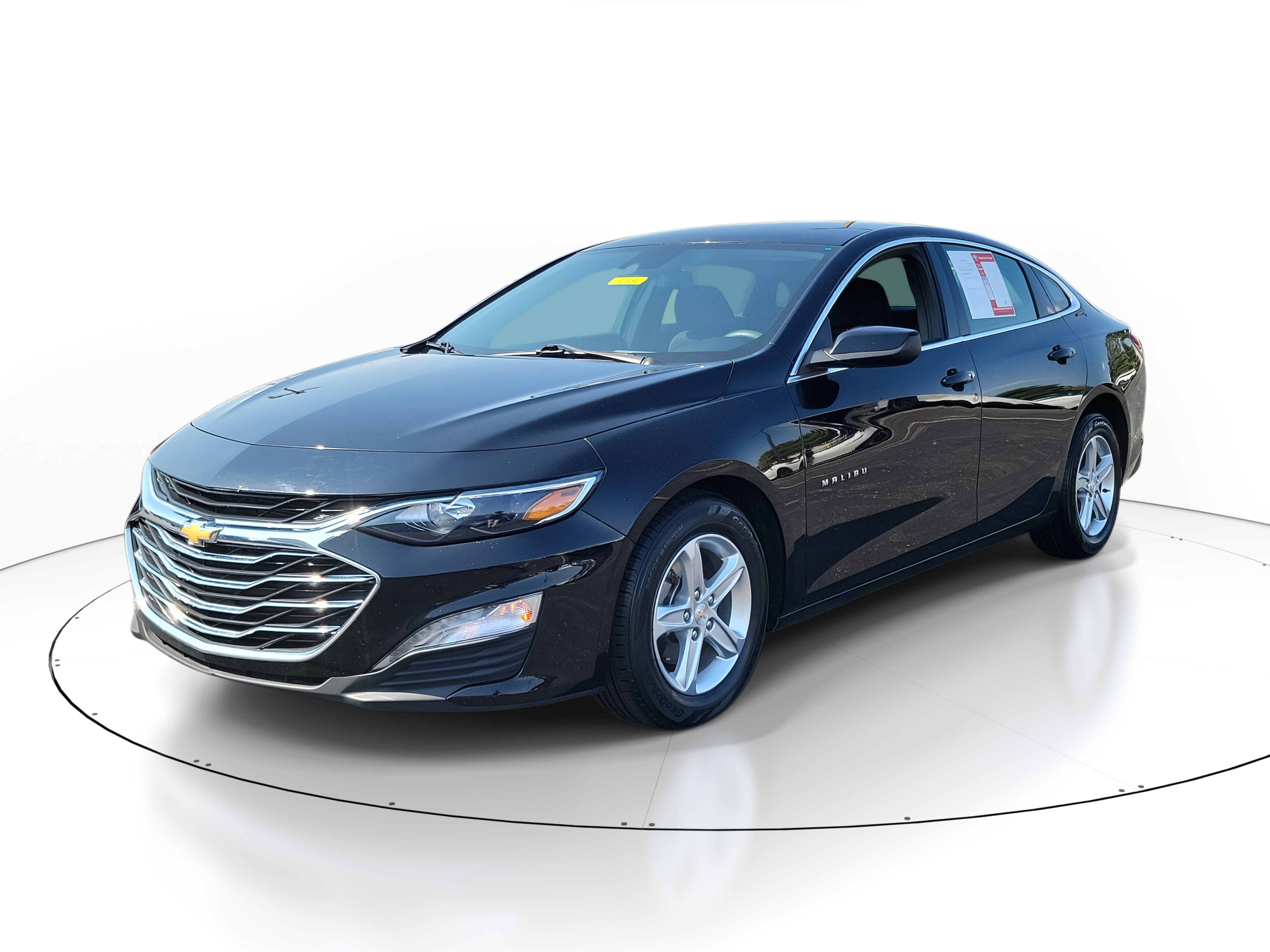 2024 Chevrolet Malibu 1LT photo 2