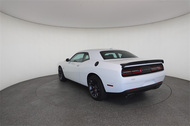 2022 Dodge Challenger R/T Scat Pack photo 12