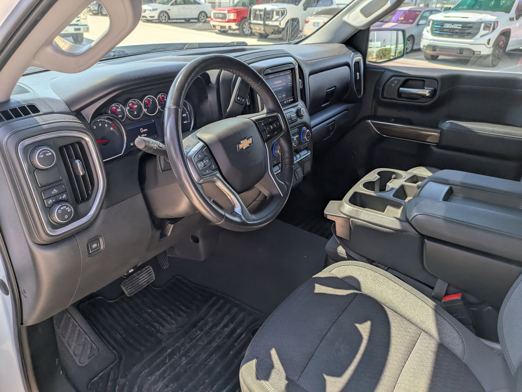 2021 Chevrolet Silverado 1500 LT photo 10
