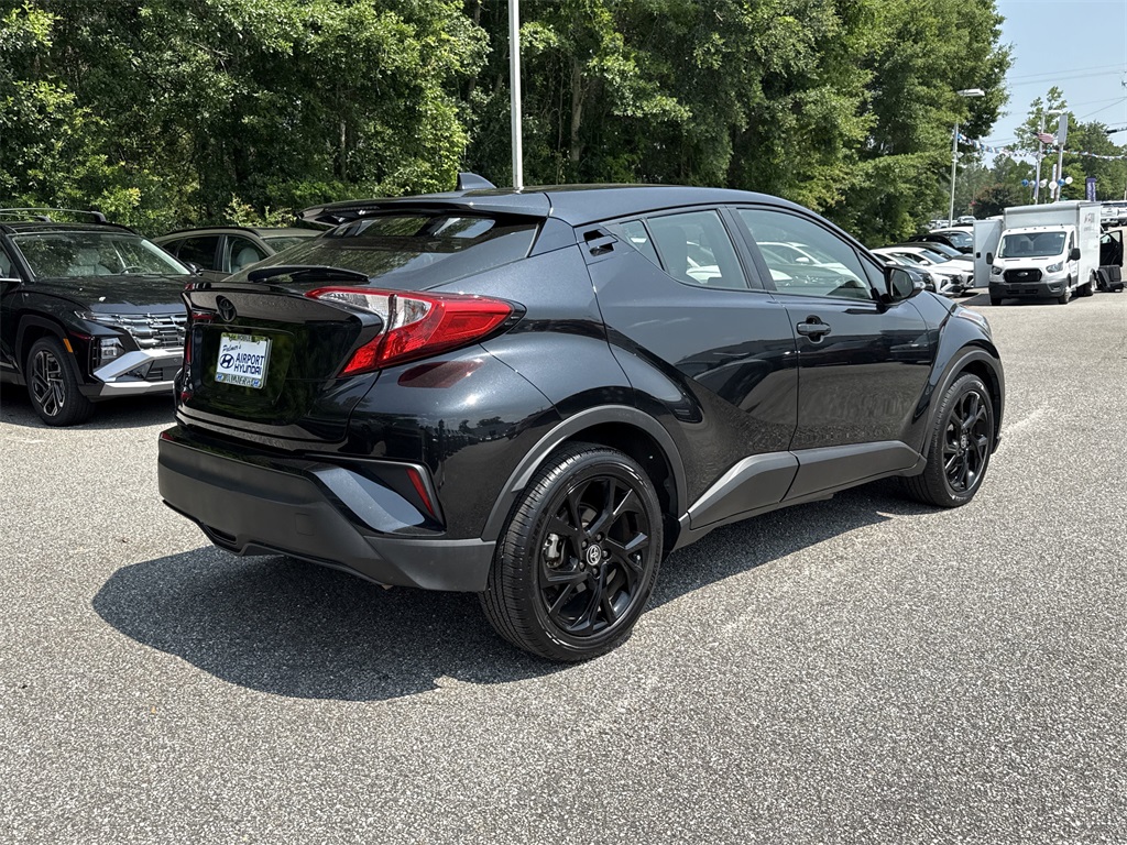 2021 Toyota C-HR Nightshade Edition photo 3