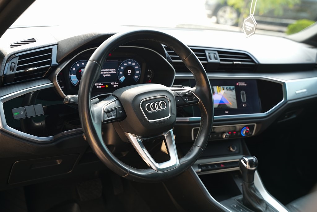 2021 Audi Q3 S line Premium photo 18