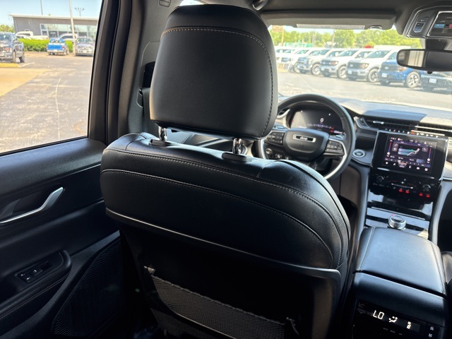 2023 Jeep Grand Cherokee Altitude photo 29