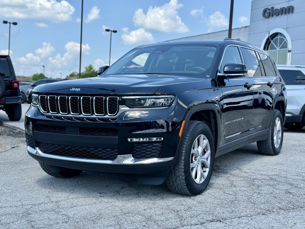 2022 Jeep Grand Cherokee Limited photo 2