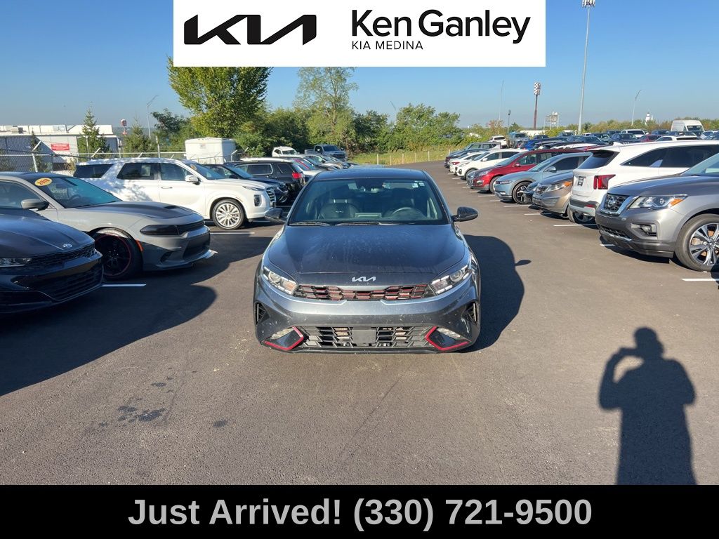 2023 Kia Forte GT-Line photo 2