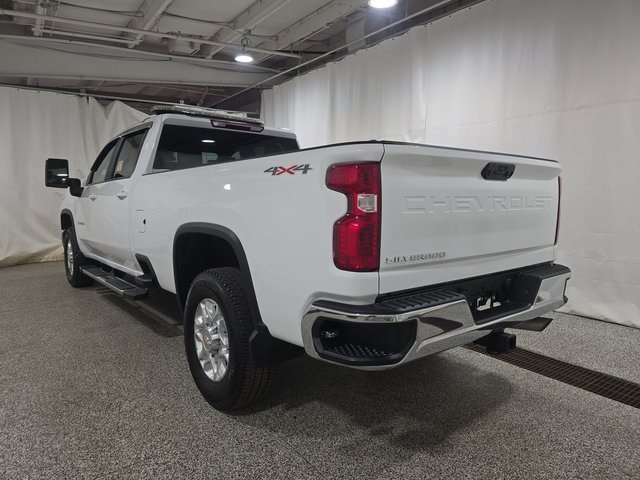 2024 Chevrolet Silverado 3500HD LT photo 4