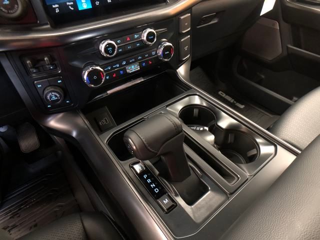 2025 Ford F-150 Lariat photo 18