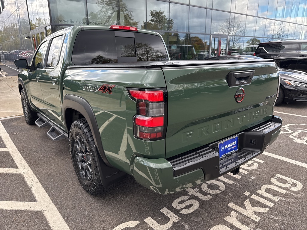 2023 Nissan Frontier PRO-4X photo 3
