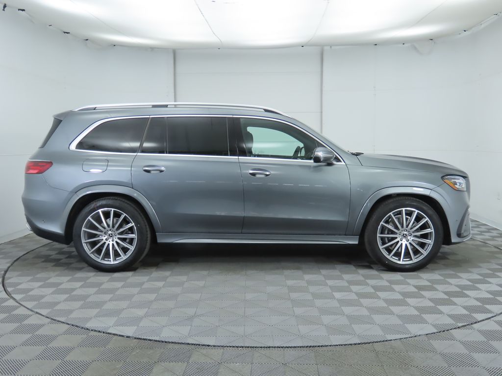 2025 Mercedes Benz GLS 450 4MATIC photo 4
