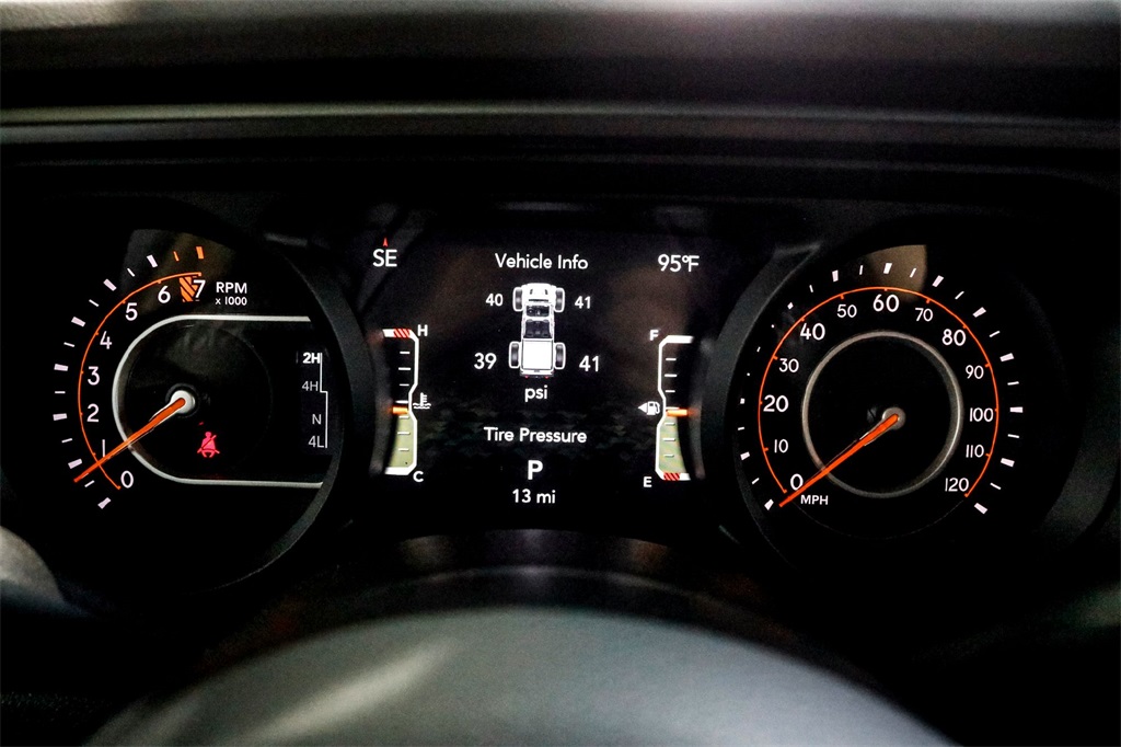 2025 Jeep Gladiator Mojave photo 15