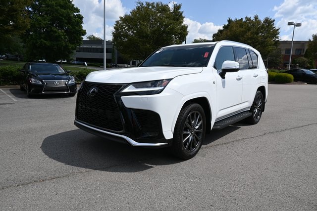 2024 Lexus LX 600 F SPORT photo 10