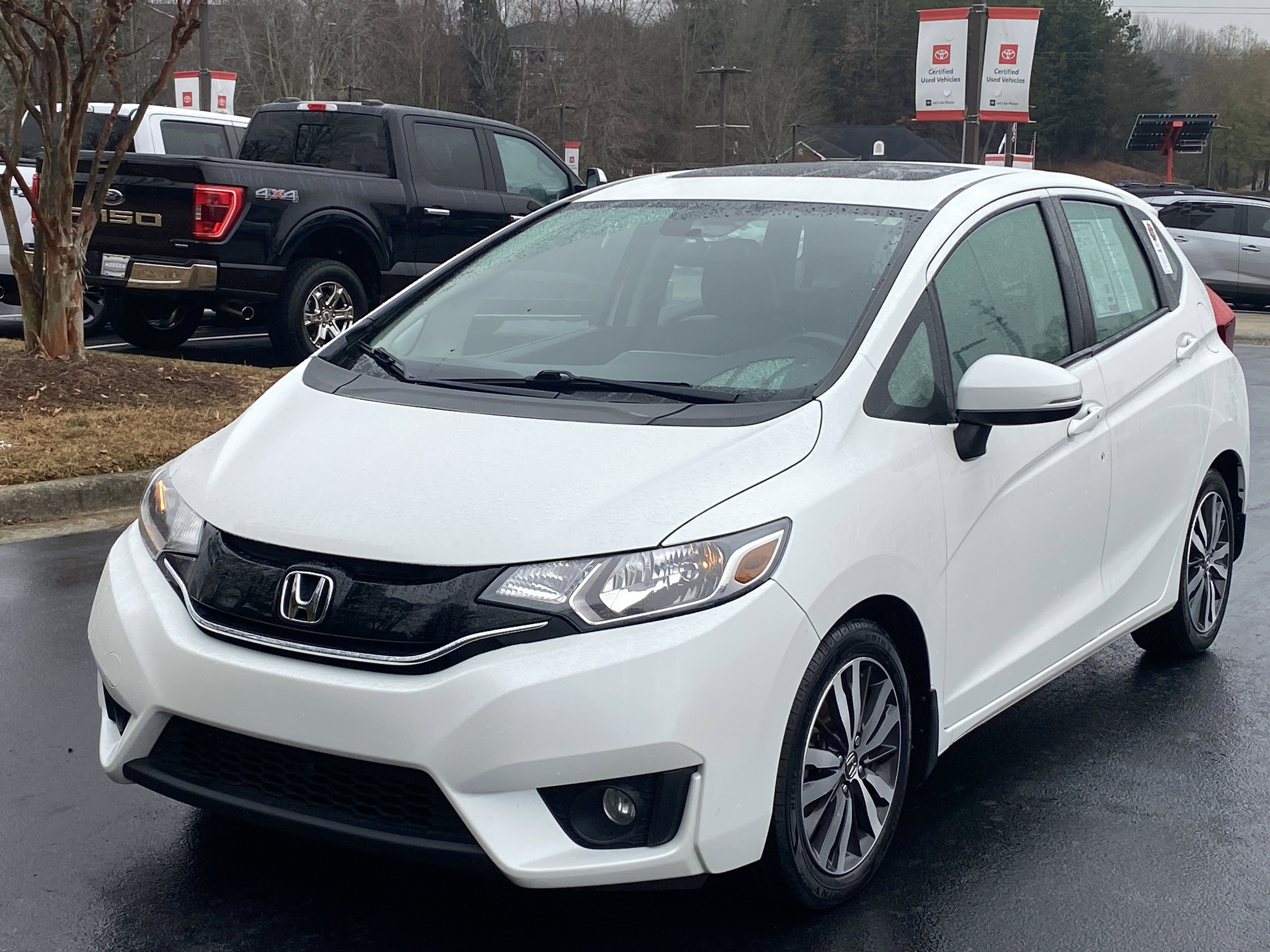2016 Honda Fit EX-L's photo