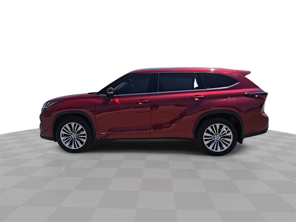 2024 Toyota Highlander Hybrid Platinum photo 5