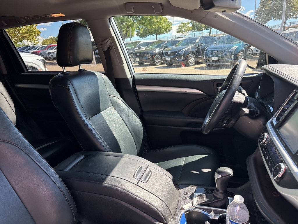 2019 Toyota Highlander XLE photo 20