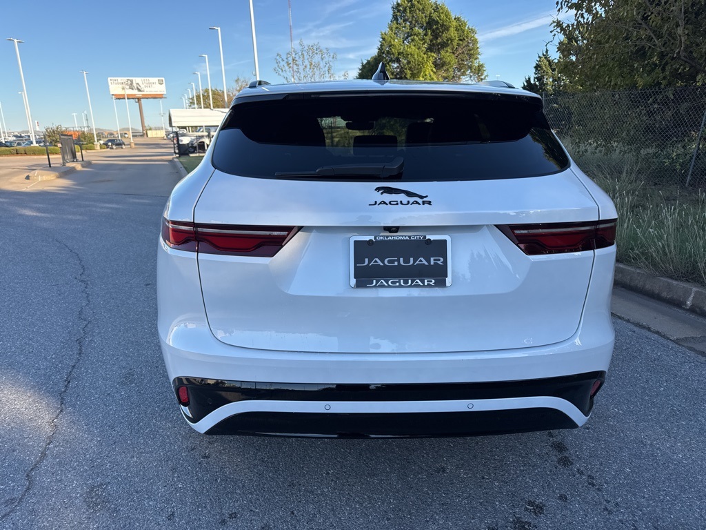 2025 Jaguar F-PACE P250 R-Dynamic S photo 4