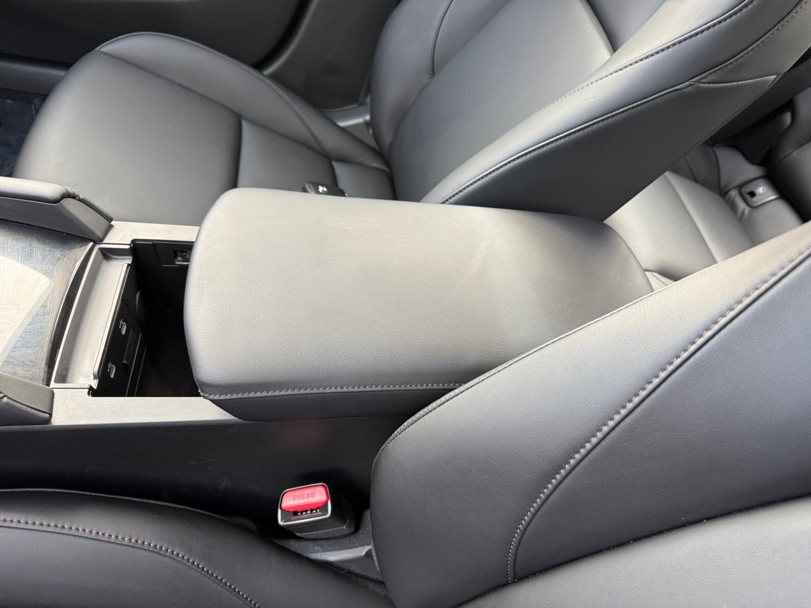 2025 Mazda Mazda3 2.5 Select Sport photo 14