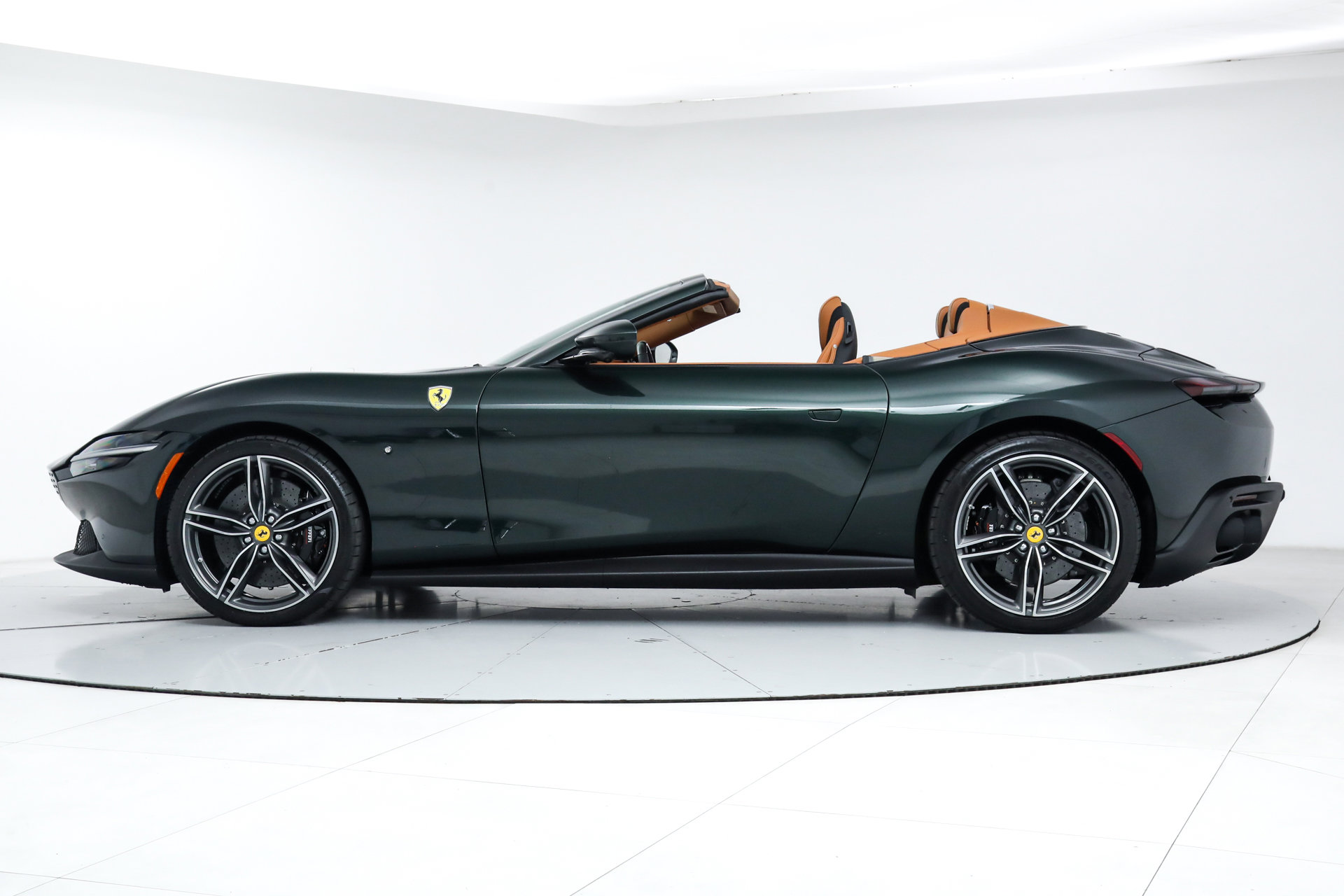2025 Ferrari Roma Spider photo 4