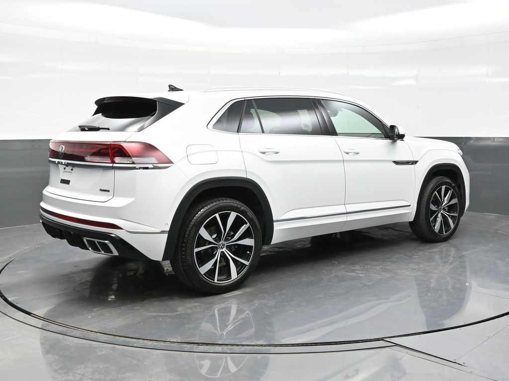2025 Volkswagen Atlas Cross Sport SEL Premium R-Line photo 2