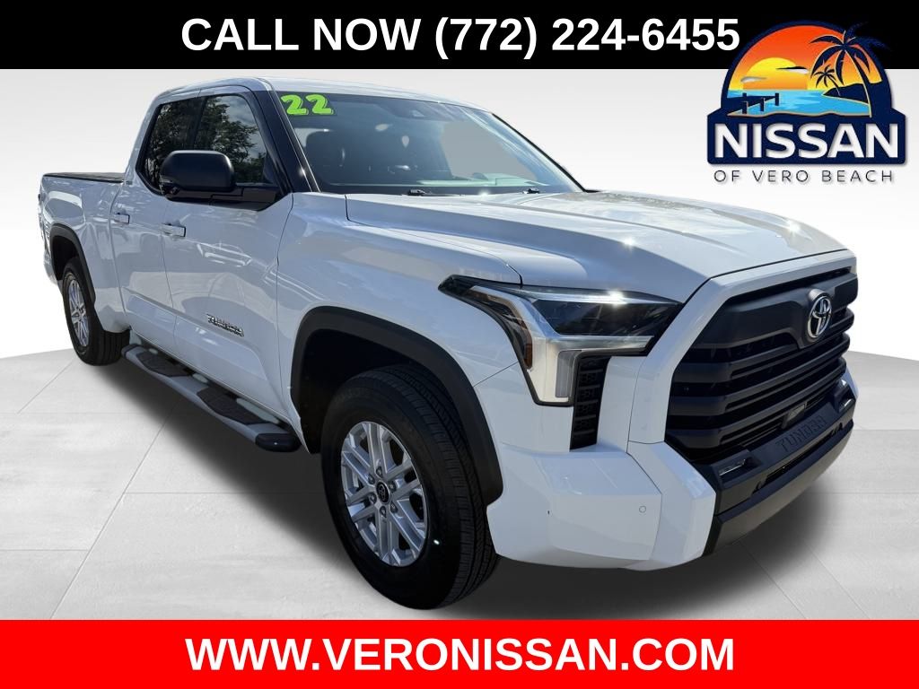 2022 Toyota Tundra SR5's photo