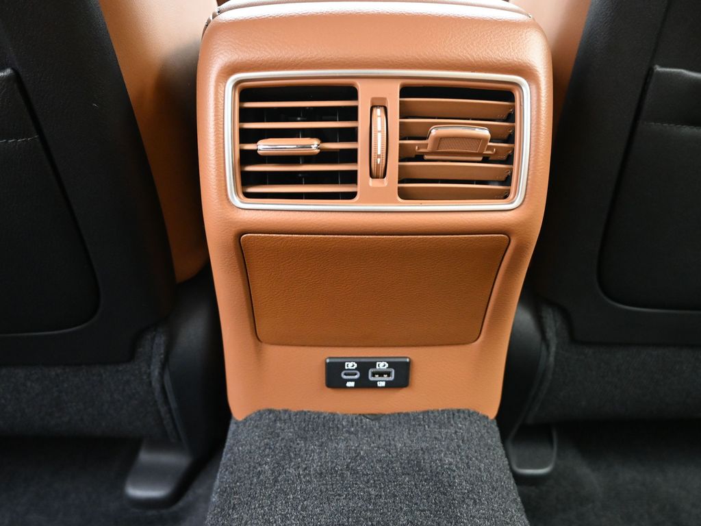 2024 Infiniti Q50 LUXE photo 16
