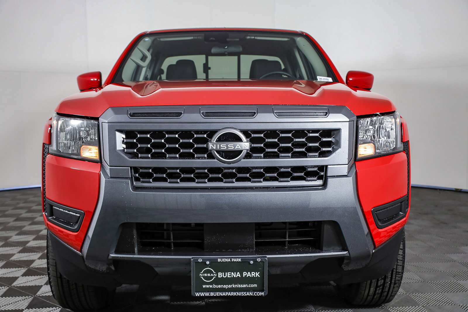 2025 Nissan Frontier Crew Cab SV photo 4