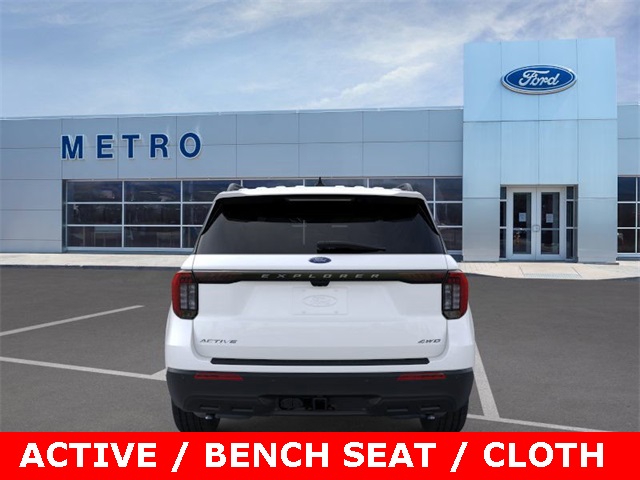 2025 Ford Explorer photo 26