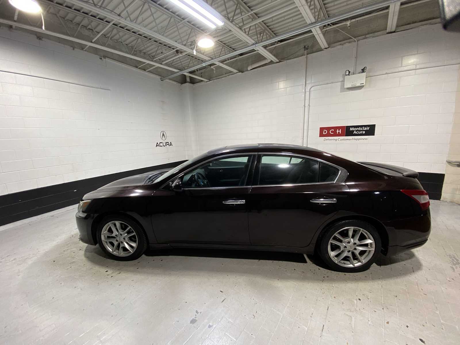 2011 Nissan Maxima S photo 3