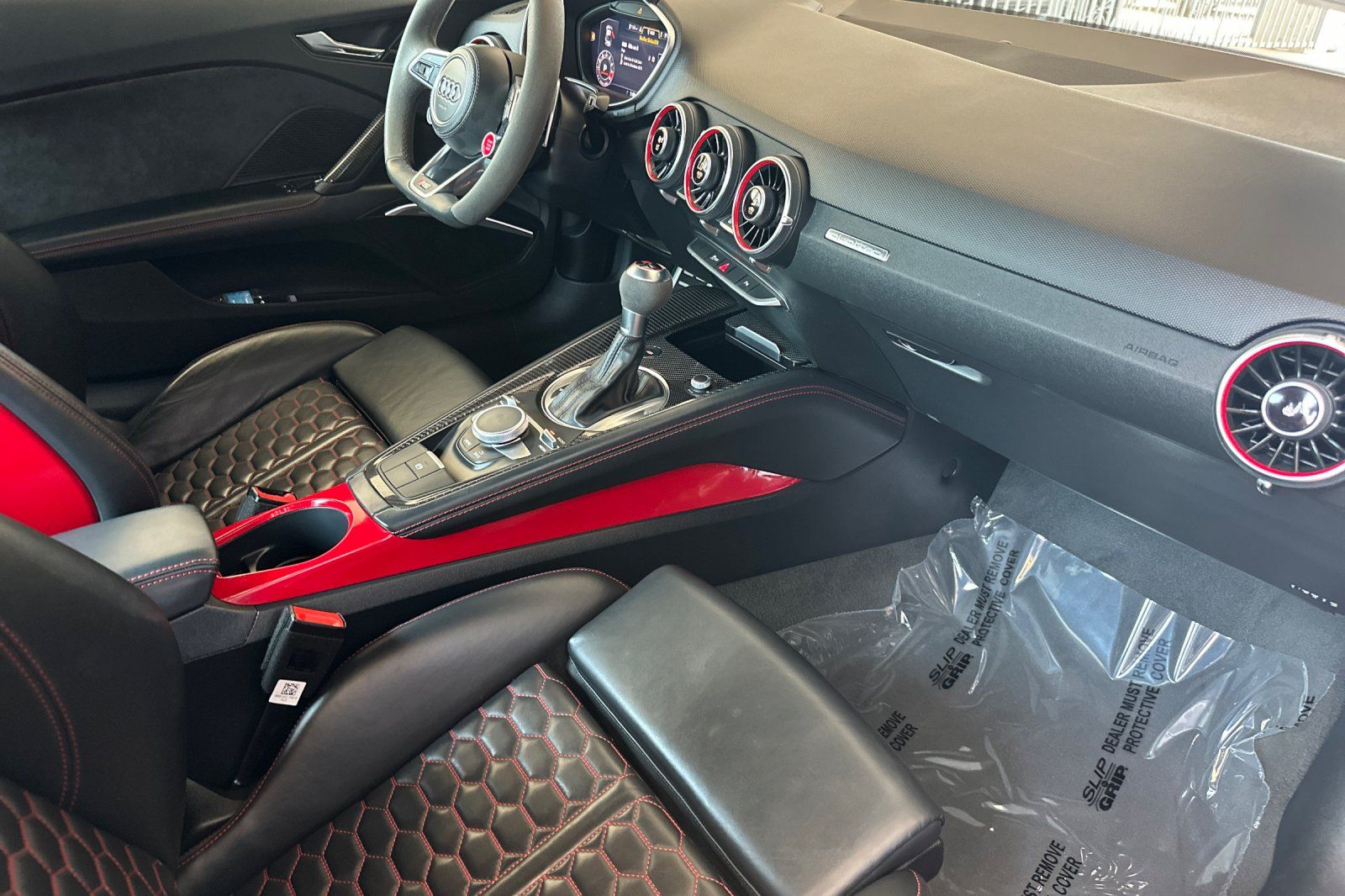 2019 Audi TT RS photo 14