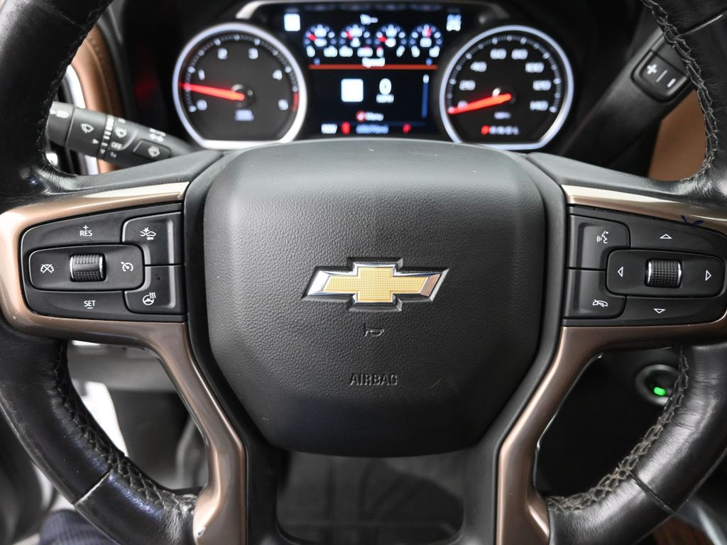 2022 Chevrolet Silverado 3500HD High Country photo 12