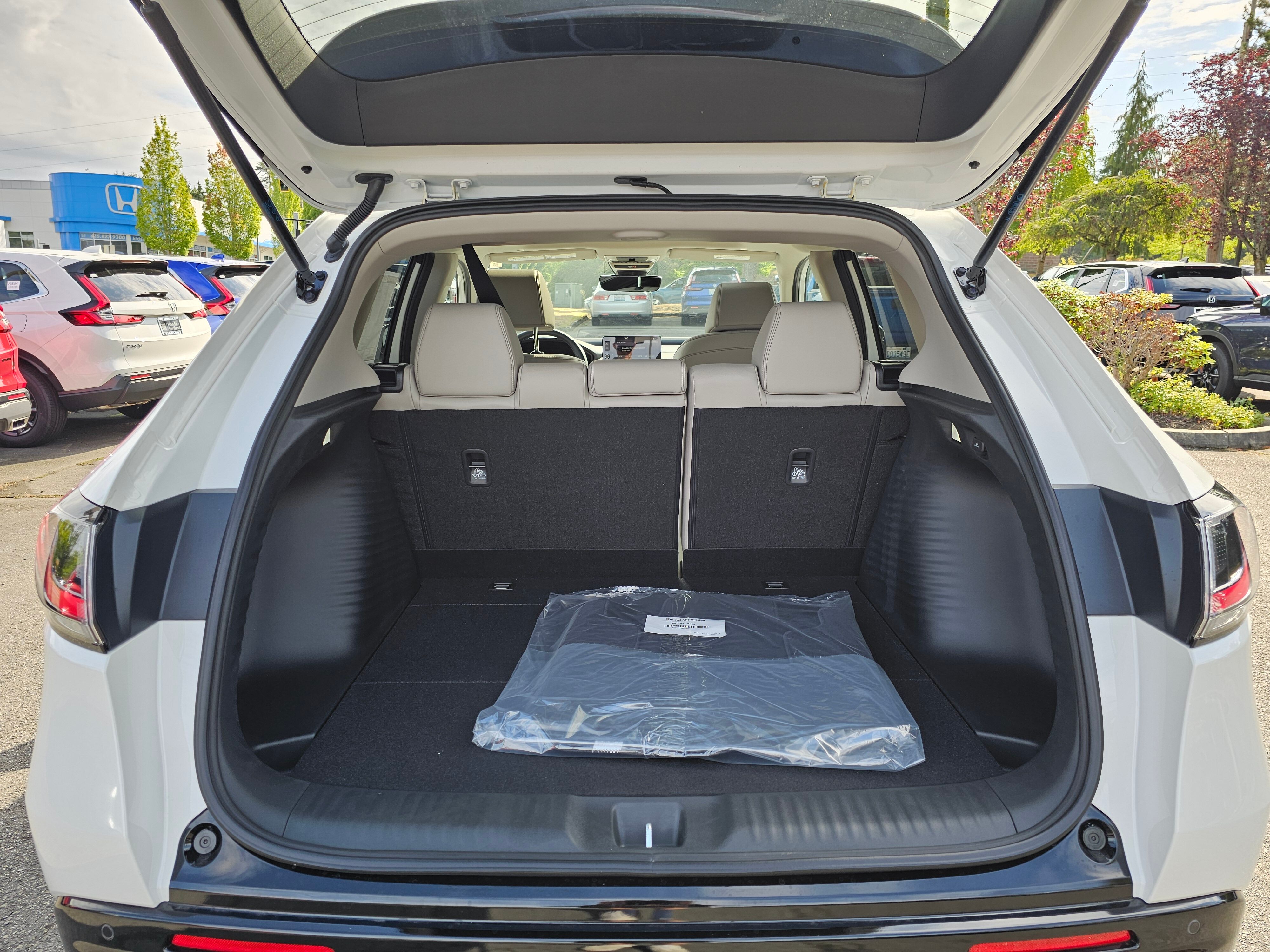 2025 Honda HR-V EX-L photo 4