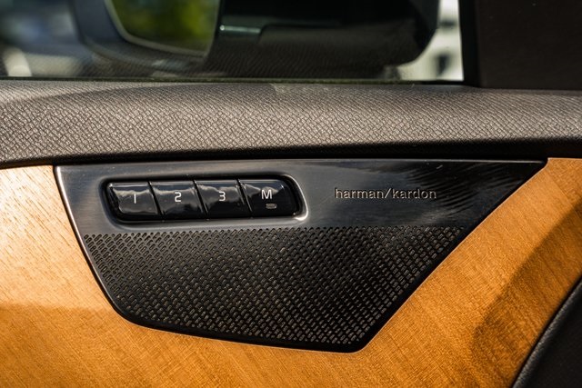 2022 Volvo XC90 Momentum photo 29