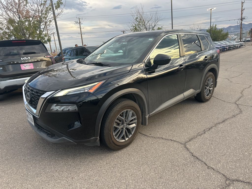2022 Nissan Rogue S photo 2