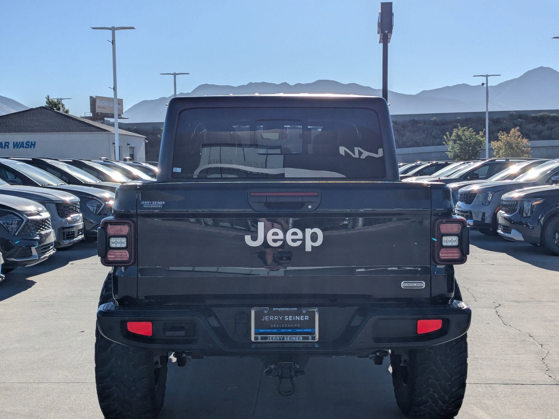 2020 Jeep Gladiator Overland photo 3