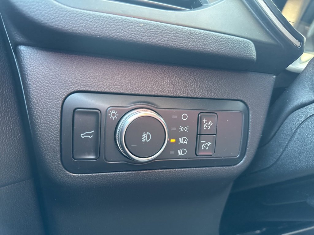 2021 Ford Escape SEL photo 24