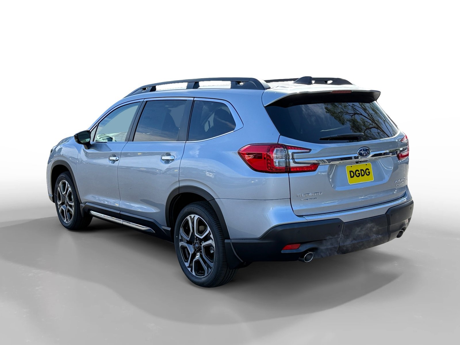 2025 Subaru Ascent Touring photo 2