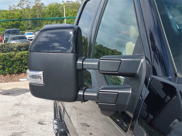 2025 Ford F-350 Lariat photo 11