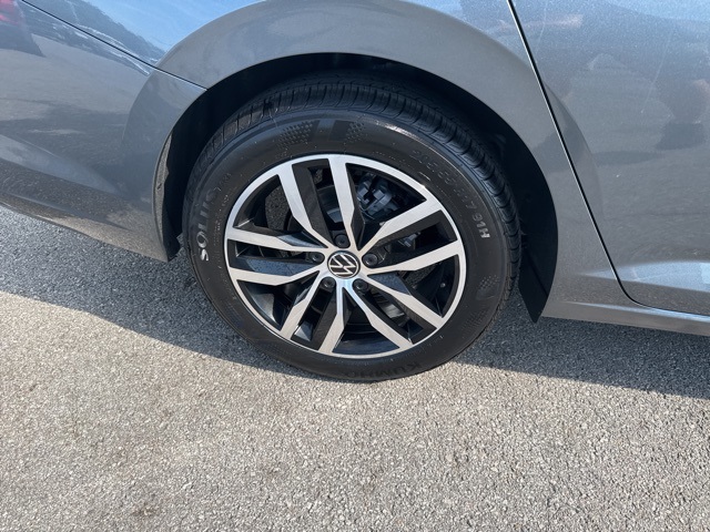 2025 Volkswagen Jetta 1.5T SE photo 5