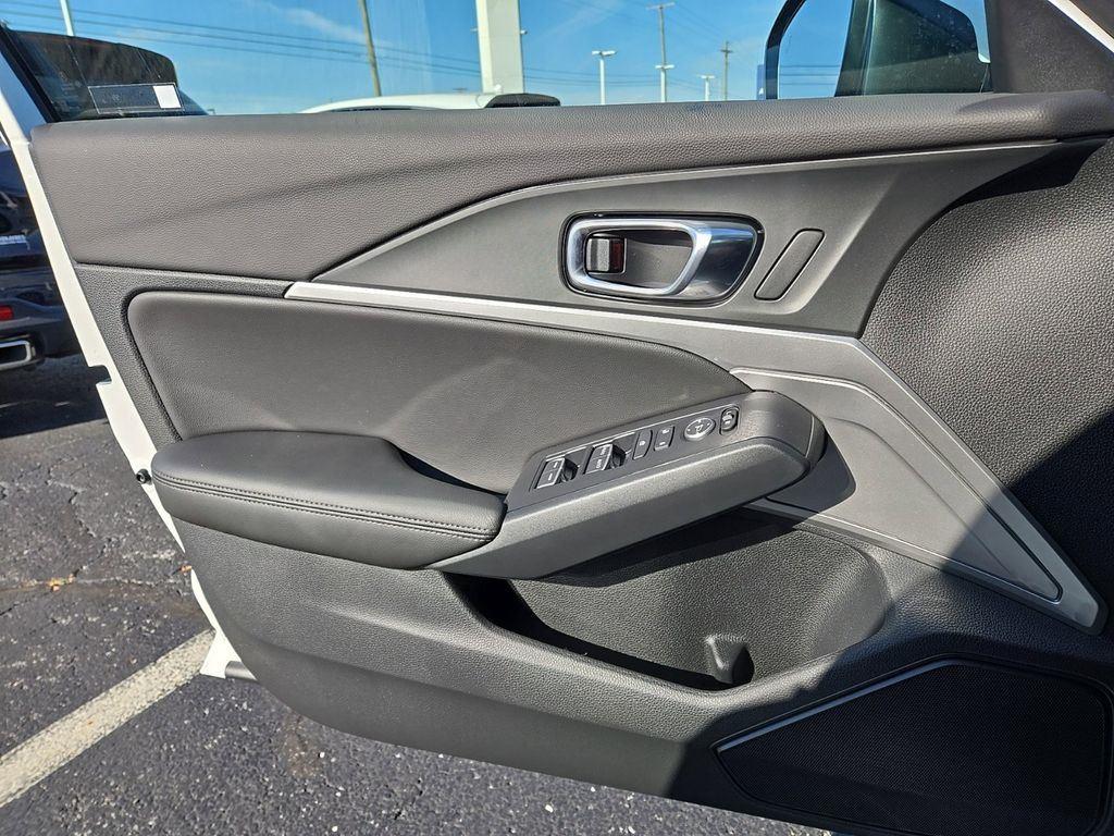 2025 Acura Integra Base photo 13